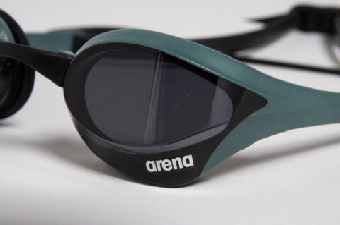 COBRA ULTRA SWIPE YÜZÜCÜ GÖZLÜĞÜ/SMOKE-ARMY-BLACK